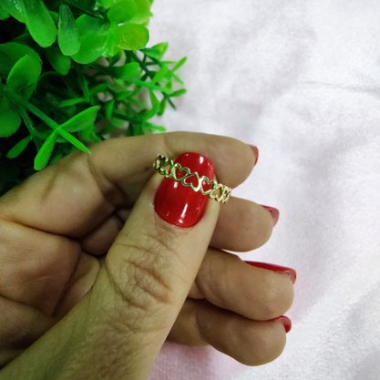 Anel Ouro 750 com Corações Todo Ao Redor