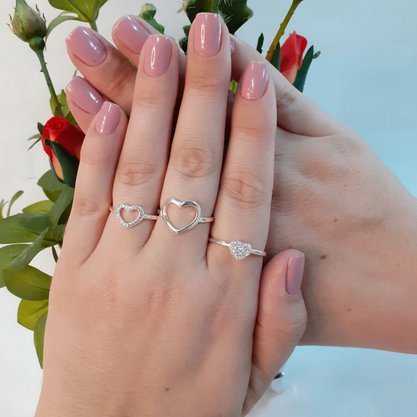 Anel Prata Feminino Coração com Pedras