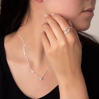 Anel Prata Feminino Coração com Zircônias