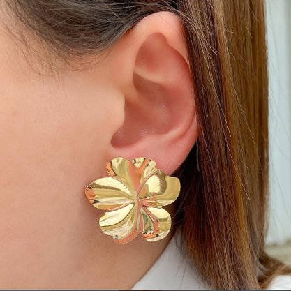 Brinco Semi Jóia Dourado Chapa Flor