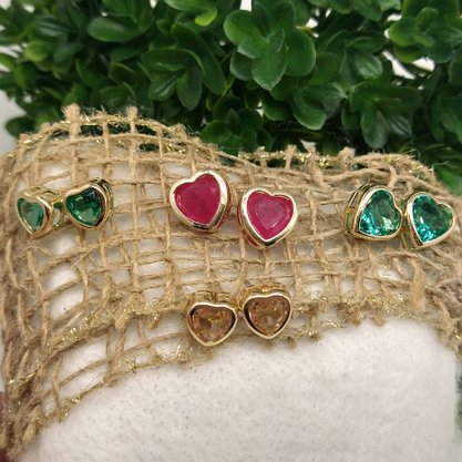 Brinco Semi Jóia Dourado Coração Rosa