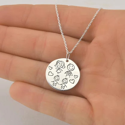 Colar Prata com Medalha Desenhada a Laser Filhos