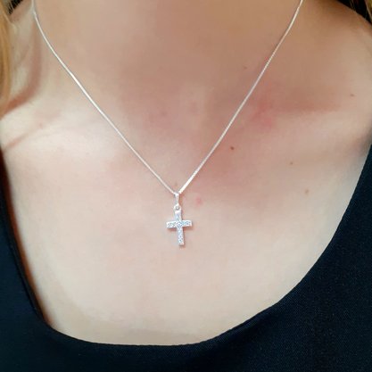 Colar Prata com Pingente Cruz com Zircônias
