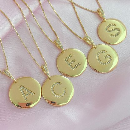 Colar Semi Jóia Dourado Inicial do Nome