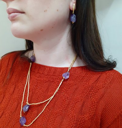 Conjunto Semi Jóia Dourado Pedras Lilás