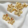 Brinco Semi Jóia Dourado Chapa Flor